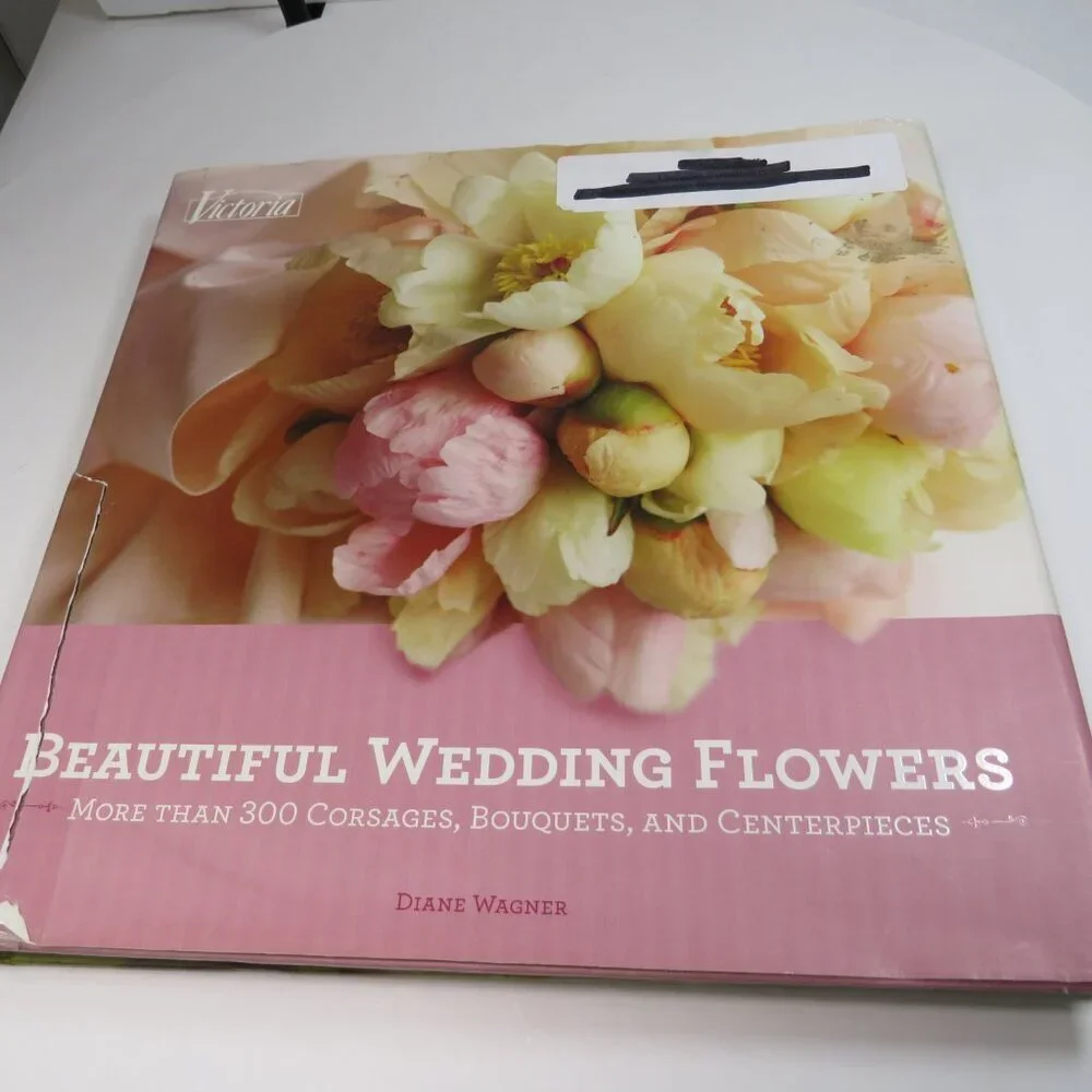 Beautiful Wedding Flowers VICTORIA hardback book